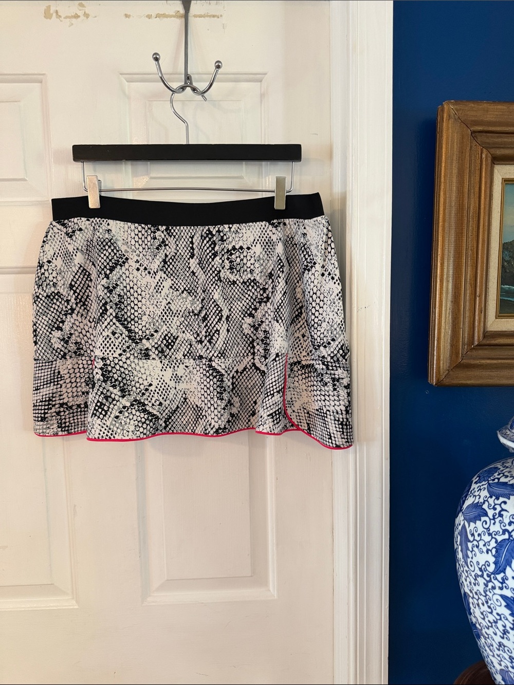 Women’s Tail Black & White Snake Print Polyester & Spandex Athletic Tennis Skort